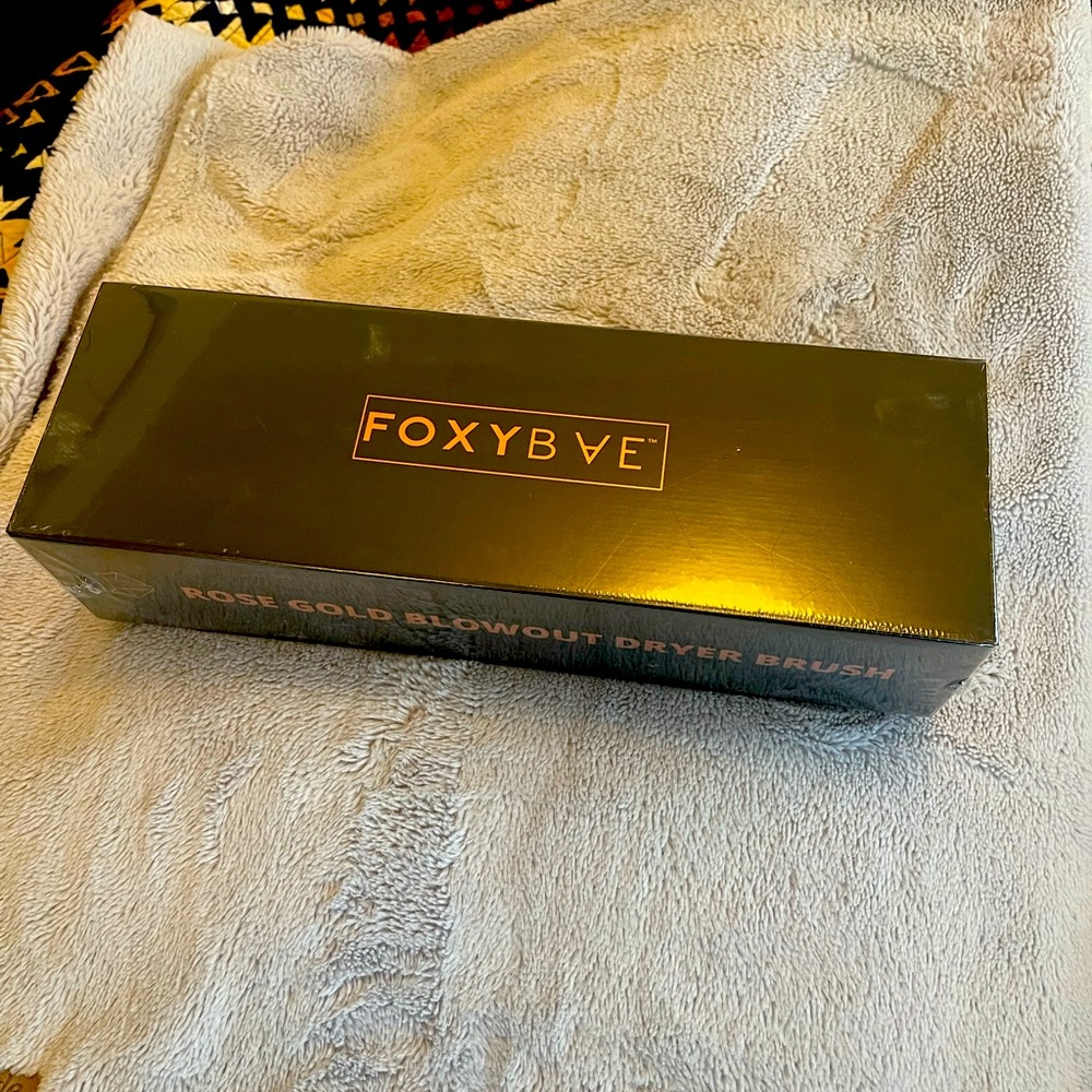 FoxyBae rose gold blowout dryer brush, new in box and sealed.
